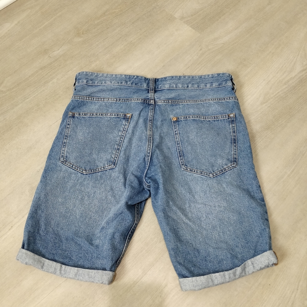 💯 Cotton Men's slim fit low waist blue jean shorts - Picture 3 of 13